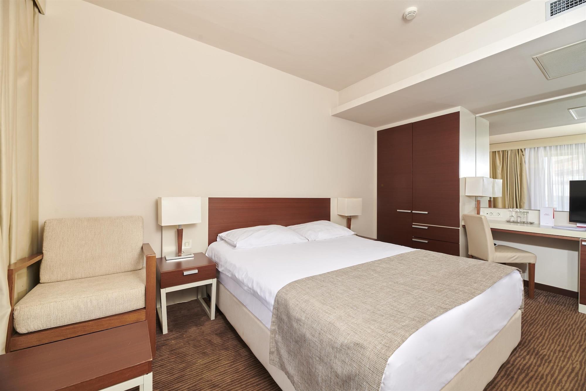 Hotel Albatros Plava Laguna Poreč Kültér fotó